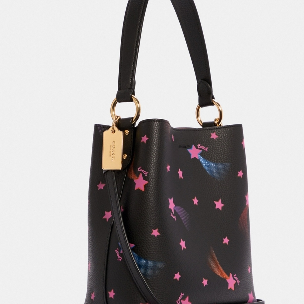 Small town bucket bag